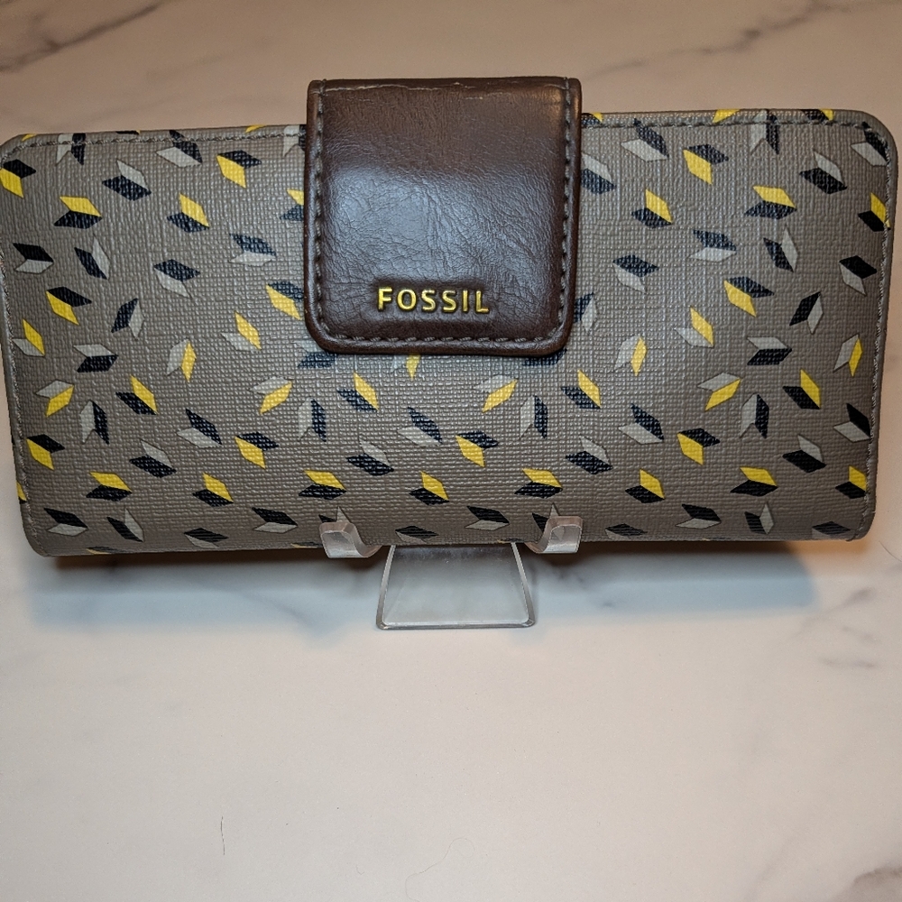 Fossil Gray Wallet with Yellow and Black Accents GUC